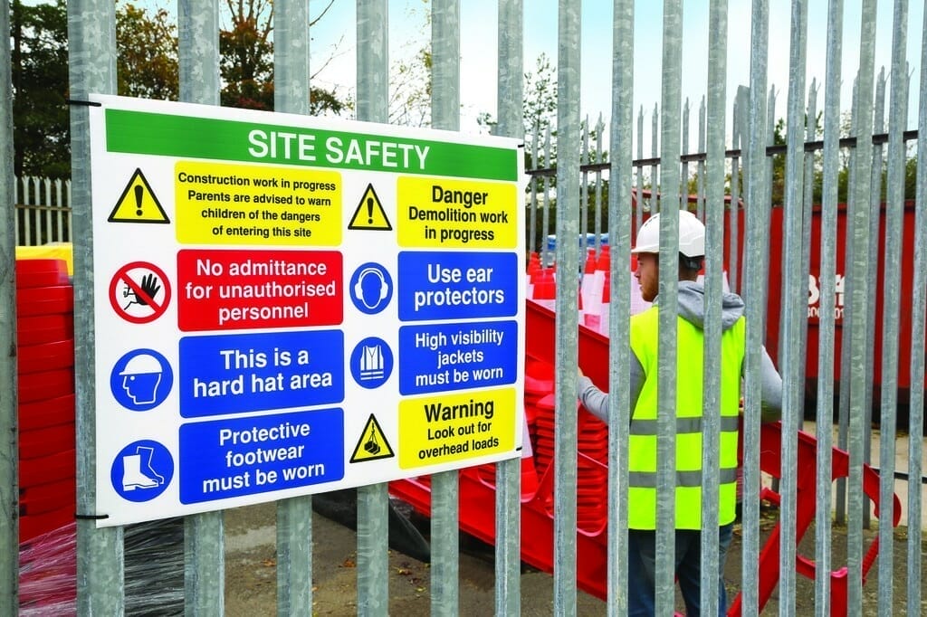 Printed vinyl signage for site safety on a construction site